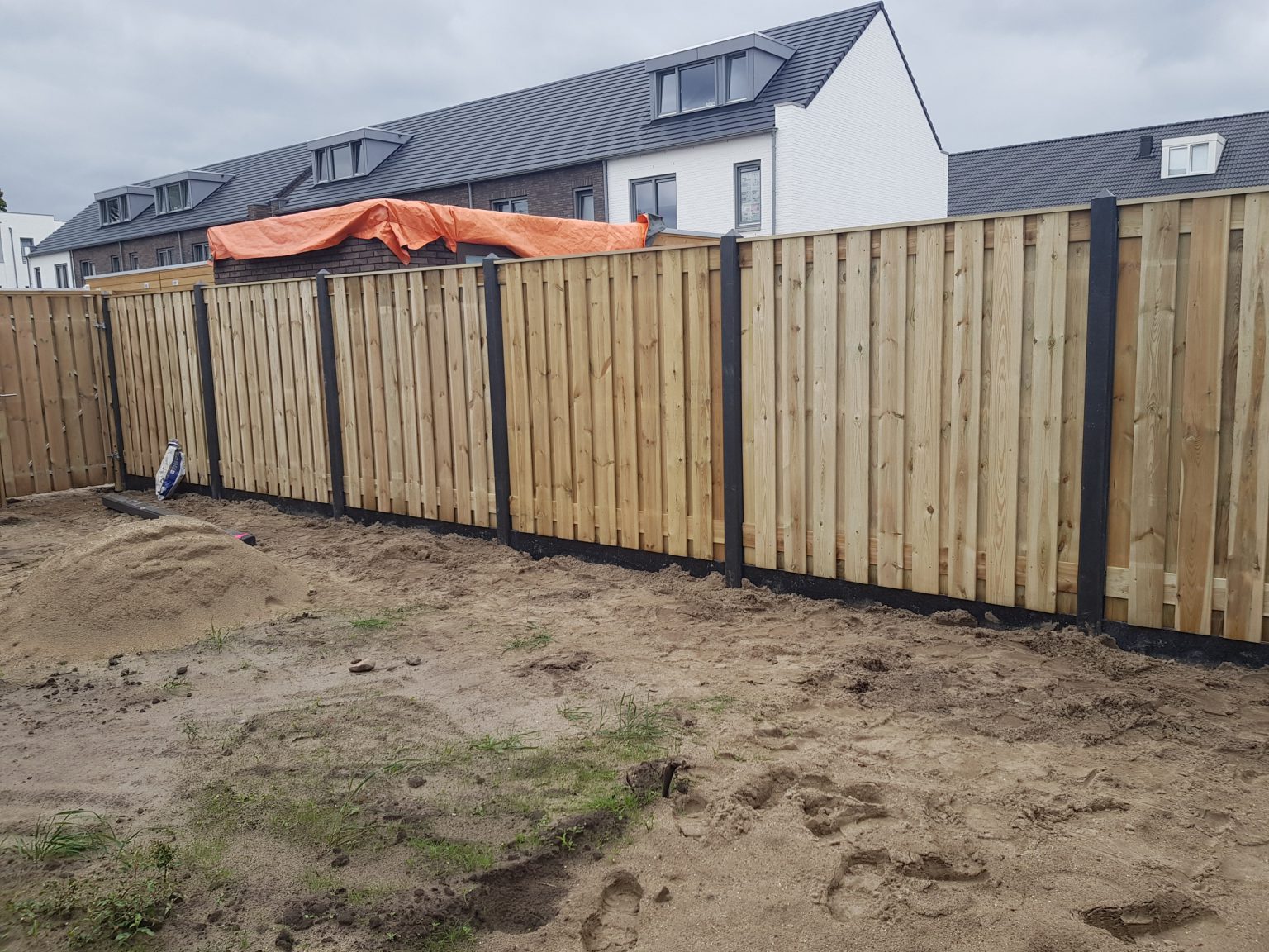 hout beton schutting laag